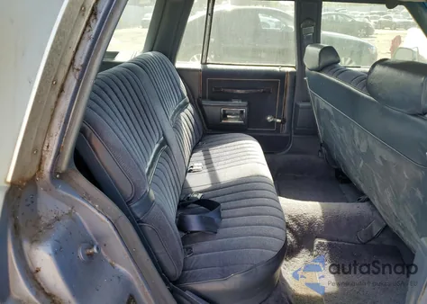 1984 Oldsmobile Custom Cruiser from USA, damaged, VIN 1G3AP35Y4EX341416